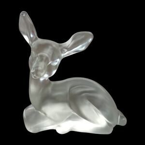 VTG FENTON Art Glass Clear Satin Frost LYING DEER Figurine 3 5/8" Tall Marked